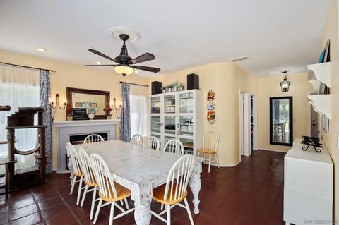 1016 Gallery Dr, Oceanside, CA 92057 photo 16