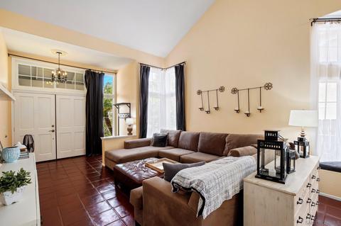 1016 Gallery Dr, Oceanside, CA 92057 photo 3