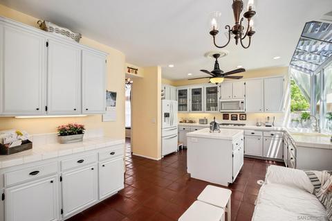 1016 Gallery Dr, Oceanside, CA 92057 photo 15