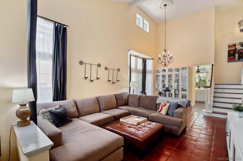 1016 Gallery Dr, Oceanside, CA 92057 photo 2