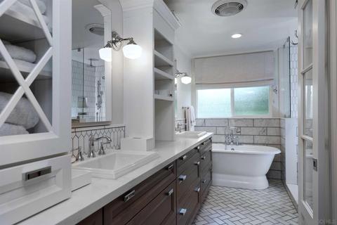 1381 Rodeo Dr, La Jolla, CA 92037 photo 12