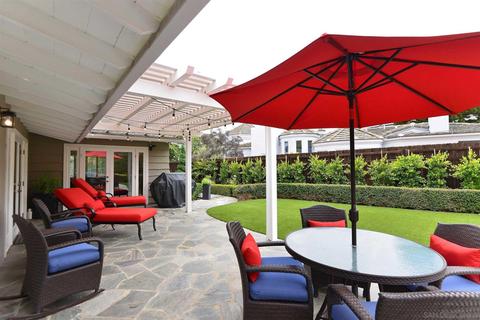 1381 Rodeo Dr, La Jolla, CA 92037 photo 18