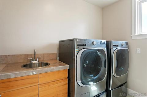 551 Rosemont St, La Jolla, CA 92037 photo 19