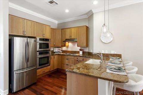 551 Rosemont St, La Jolla, CA 92037 photo 8