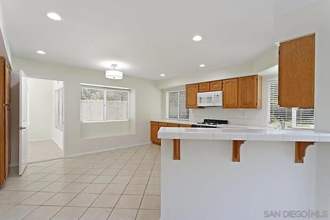 2086 Tiffany Dr, Oceanside, CA 92056 photo 10