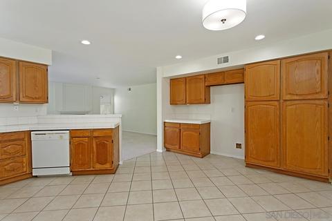 2086 Tiffany Dr, Oceanside, CA 92056 photo 13
