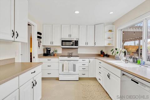 1668 Olmeda St, Encinitas, CA 92024 photo 10