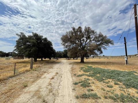515 Tierra Del Sol Rd, Boulevard, CA 91905 photo 2