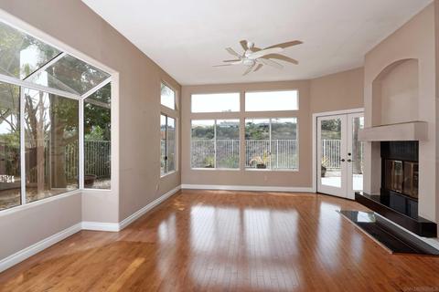 5681 Caminito Danzarin, La Jolla, CA 92037 photo 3