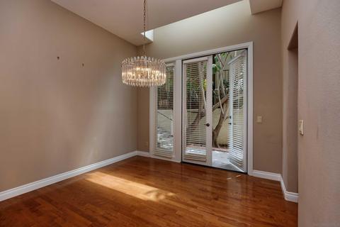 5681 Caminito Danzarin, La Jolla, CA 92037 photo 8