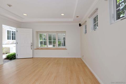 540 Bonair Pl, La Jolla, CA 92037 photo 14