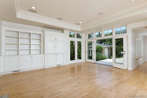 540 Bonair Pl, La Jolla, CA 92037 photo 13