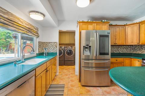 9350 Burning Tree Way, Santee, CA 92071 photo 24