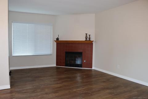 10713 Lisa Mdws #D, Santee, CA 92071 photo 3