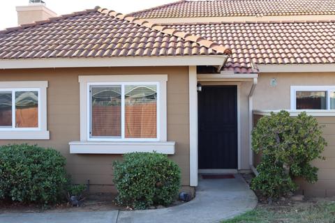 10713 Lisa Mdws #D, Santee, CA 92071 photo 1