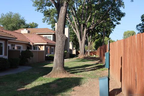 10713 Lisa Mdws #D, Santee, CA 92071 photo 13