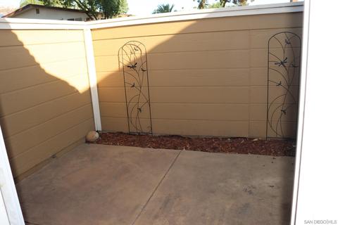 10713 Lisa Mdws #D, Santee, CA 92071 photo 7