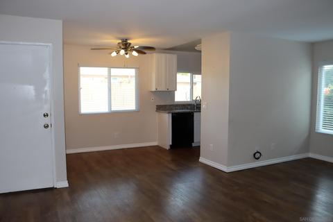 10713 Lisa Mdws #D, Santee, CA 92071 photo 2