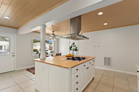 4491 Olive Ave, La Mesa, CA 91942 photo 11