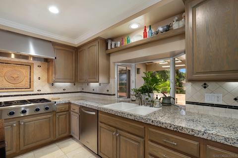 9242 Jovic Rd, Lakeside, CA 92040 photo 8