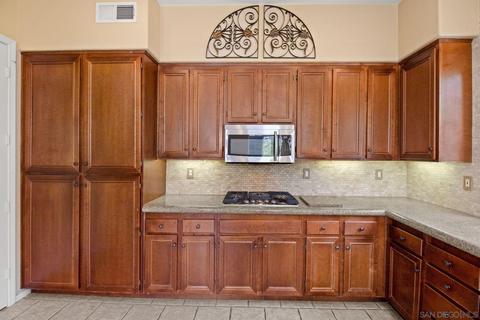 2515 Mountain Crest Gln, Escondido, CA 92027 photo 12