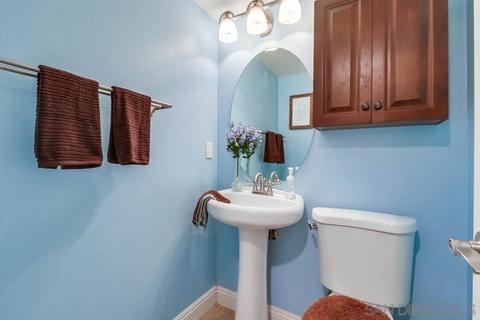 1045 Peach #32, El Cajon, CA 92021 photo 12