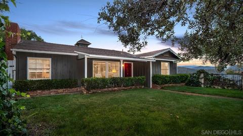 524 E 4th Ave, Escondido, CA 92025 photo 1