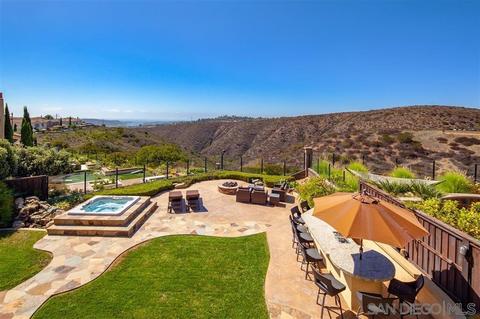 7139 Sitio Caliente, Carlsbad, CA 92009 photo 3