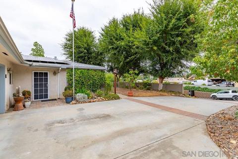9316 Christina Ln, Lakeside, CA 92040 photo 4