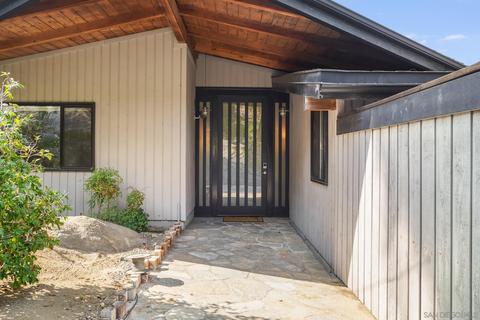 10602 Noakes Rd, La Mesa, CA 91941 photo 6