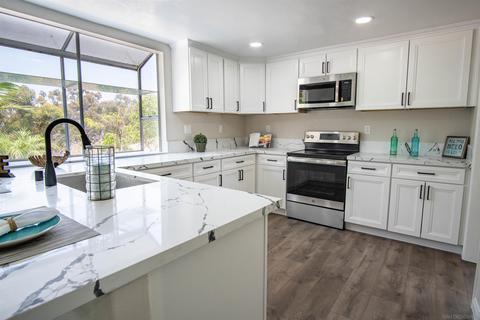368 Vista Marazul, Oceanside, CA 92057 photo 2