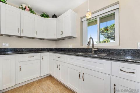 949 N Cedar St, Escondido, CA 92026 photo 15