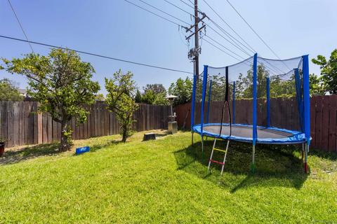556 Elaine Ave, Oceanside, CA 92057 photo 4