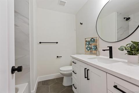 498 Beaumont Dr, Vista, CA 92084 photo 20