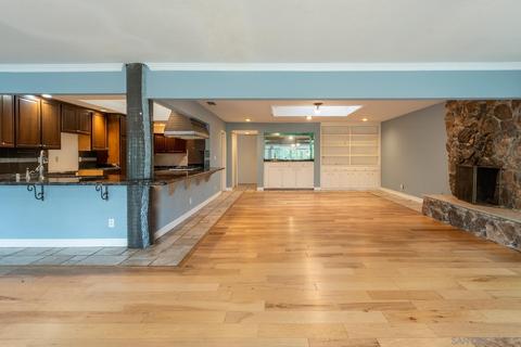 2015 Alga Rd, Carlsbad, CA 92009 photo 7