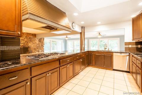 2015 Alga Rd, Carlsbad, CA 92009 photo 8