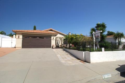 625 Shadow Tree Dr, Oceanside, CA 92058 photo 2
