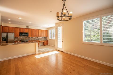 5611 Foxtail Loop, Carlsbad, CA 92010 photo 11