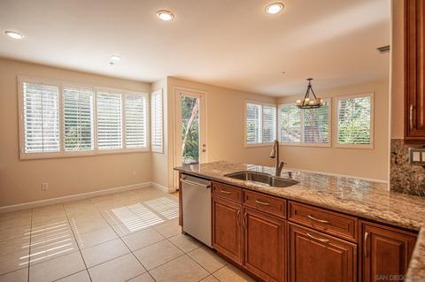 5611 Foxtail Loop, Carlsbad, CA 92010 photo 9