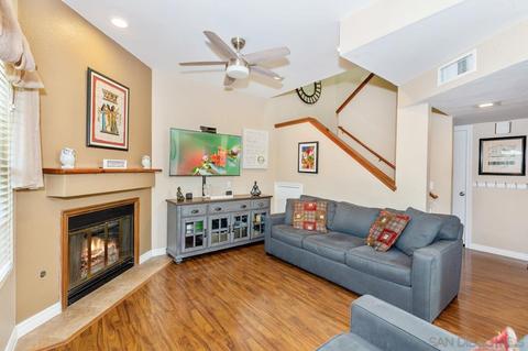9021 Calle Del Verde, Santee, CA 92071 photo 2