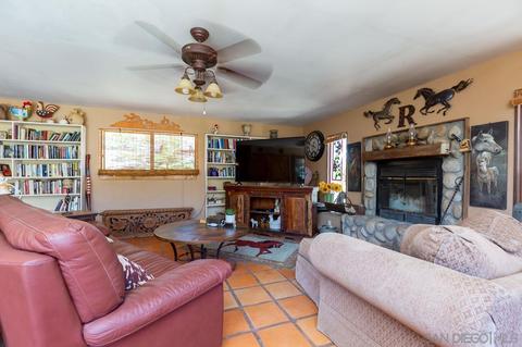 2029 Willow Glen Rd, Fallbrook, CA 92028 photo 5