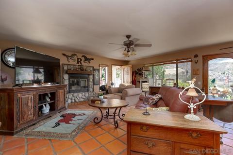 2029 Willow Glen Rd, Fallbrook, CA 92028 photo 8