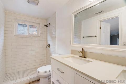 2538 Oceanside Blvd, Oceanside, CA 92054 photo 5