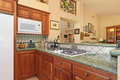 2697 Magellan Ln, Vista, CA 92081 photo 16