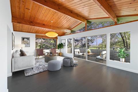 10740 Challenge Blvd, La Mesa, CA 91941 photo 2