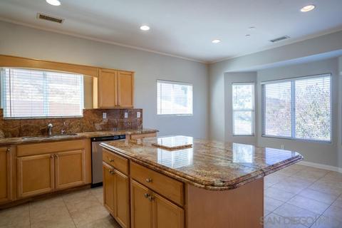 2294 Johns View Way, Spring Valley, CA 91977 photo 12
