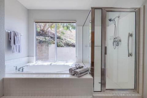 1546 Glasgow, Escondido, CA 92027 photo 32