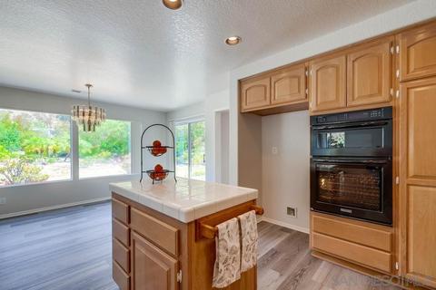 1546 Glasgow, Escondido, CA 92027 photo 20
