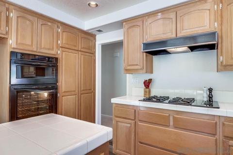 1546 Glasgow, Escondido, CA 92027 photo 18