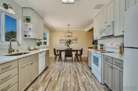 7575 Crary St, La Mesa, CA 91942 photo 3